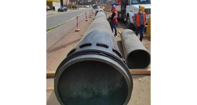 Tube avec collerette et Flexgrip